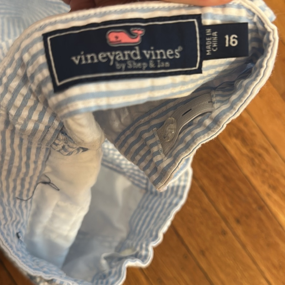 Vineyard vines,seersucker, boys - Picture 3 of 3
